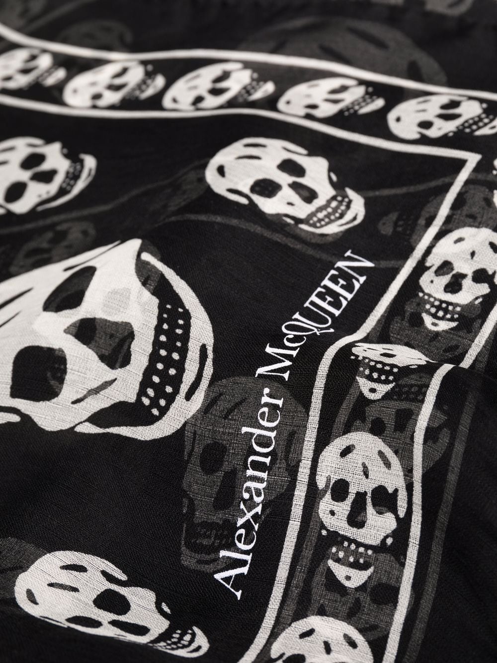 Alexander McQueen Scarfs Black image 2