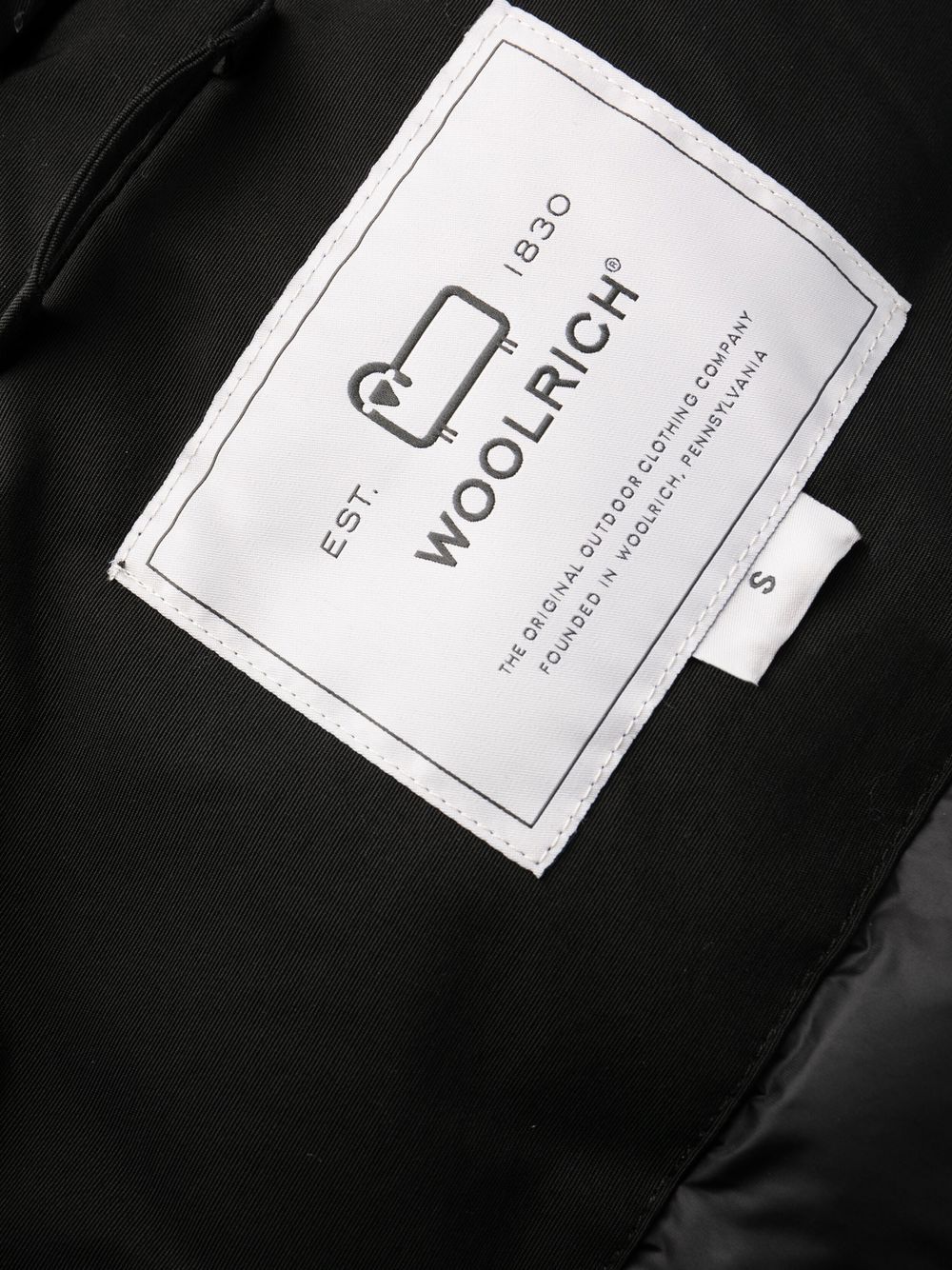 Woolrich Black Logo-Patch Parka Coat image 5