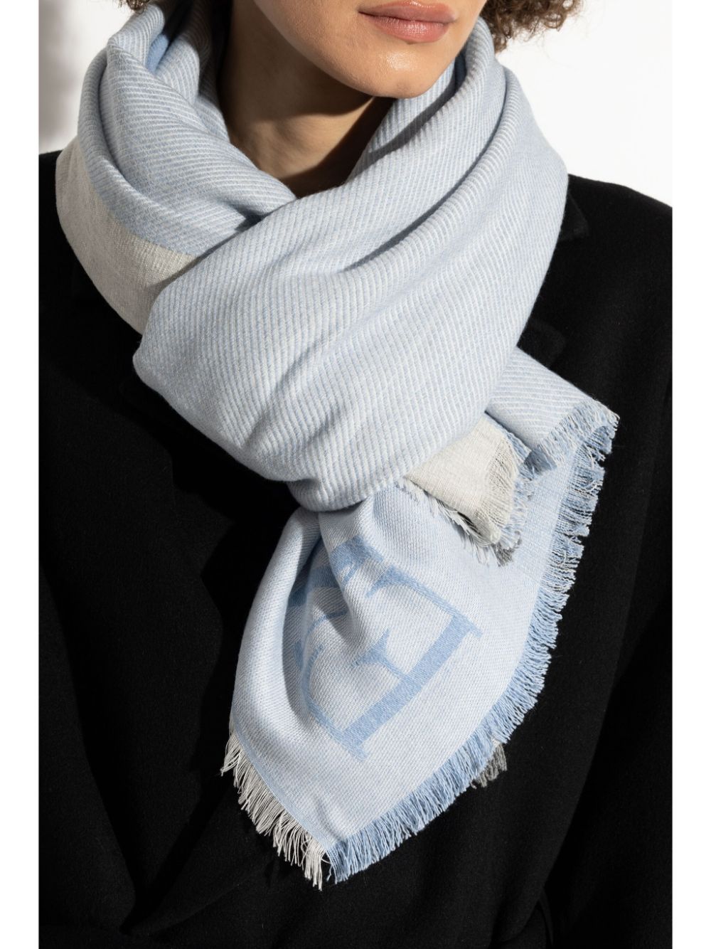 Emporio Armani Men's Jacquard Logo Stripe Scarf - Clear Blue image 3