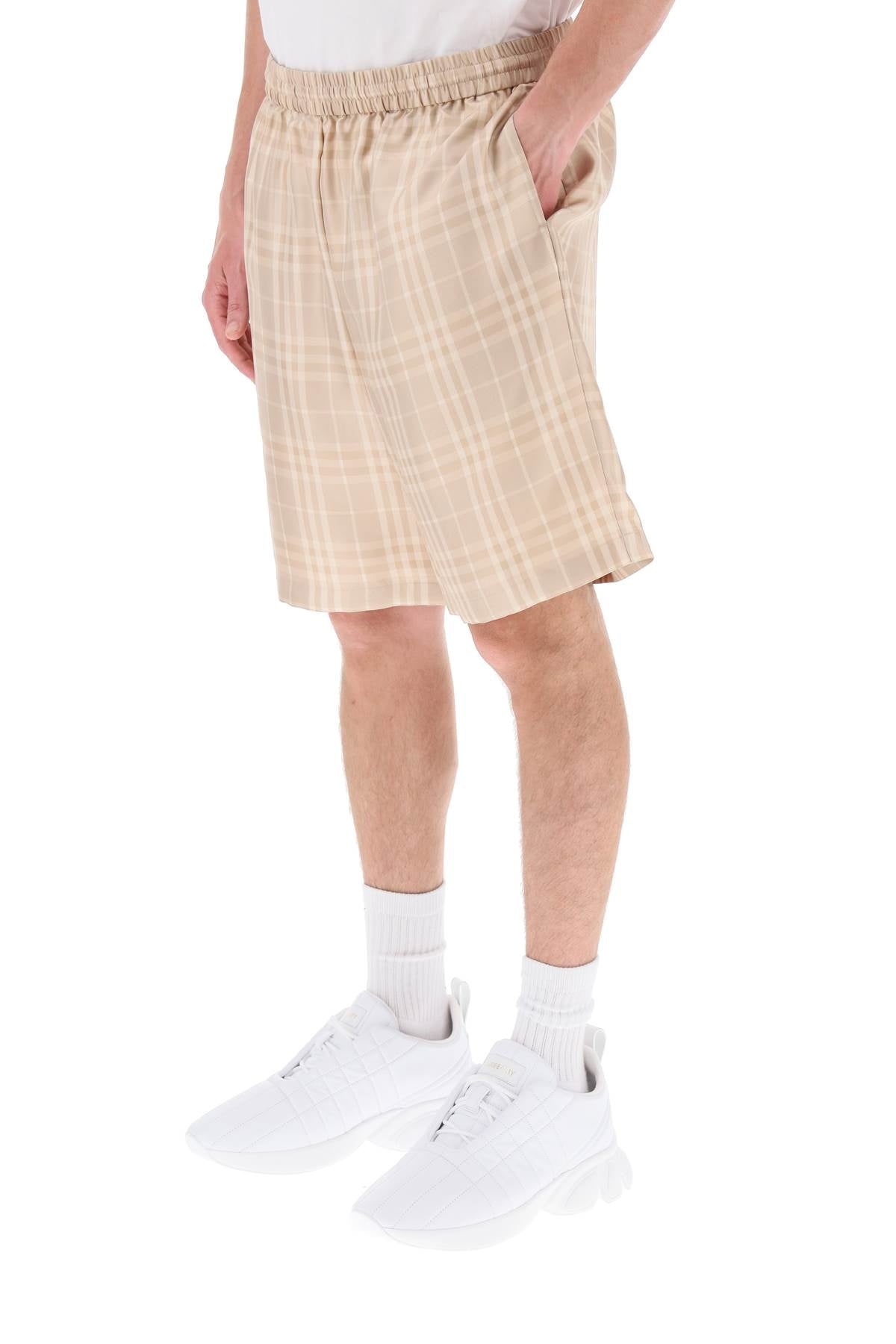 Burberry tartan silk shorts image 3