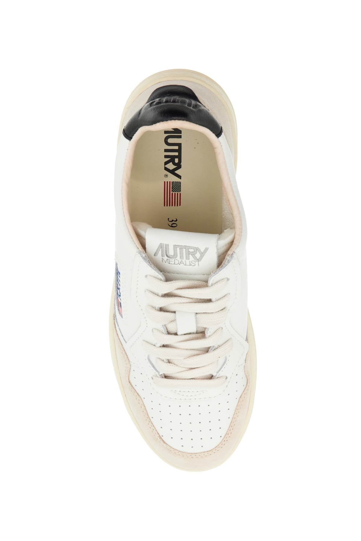 Autry Medalist Low Leather Sneakers image 1