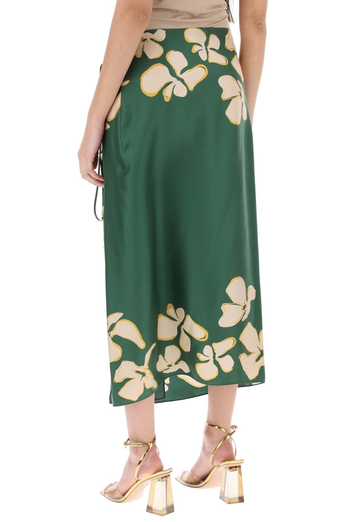 Raquel Diniz 's silk floral wrap skirt image 2