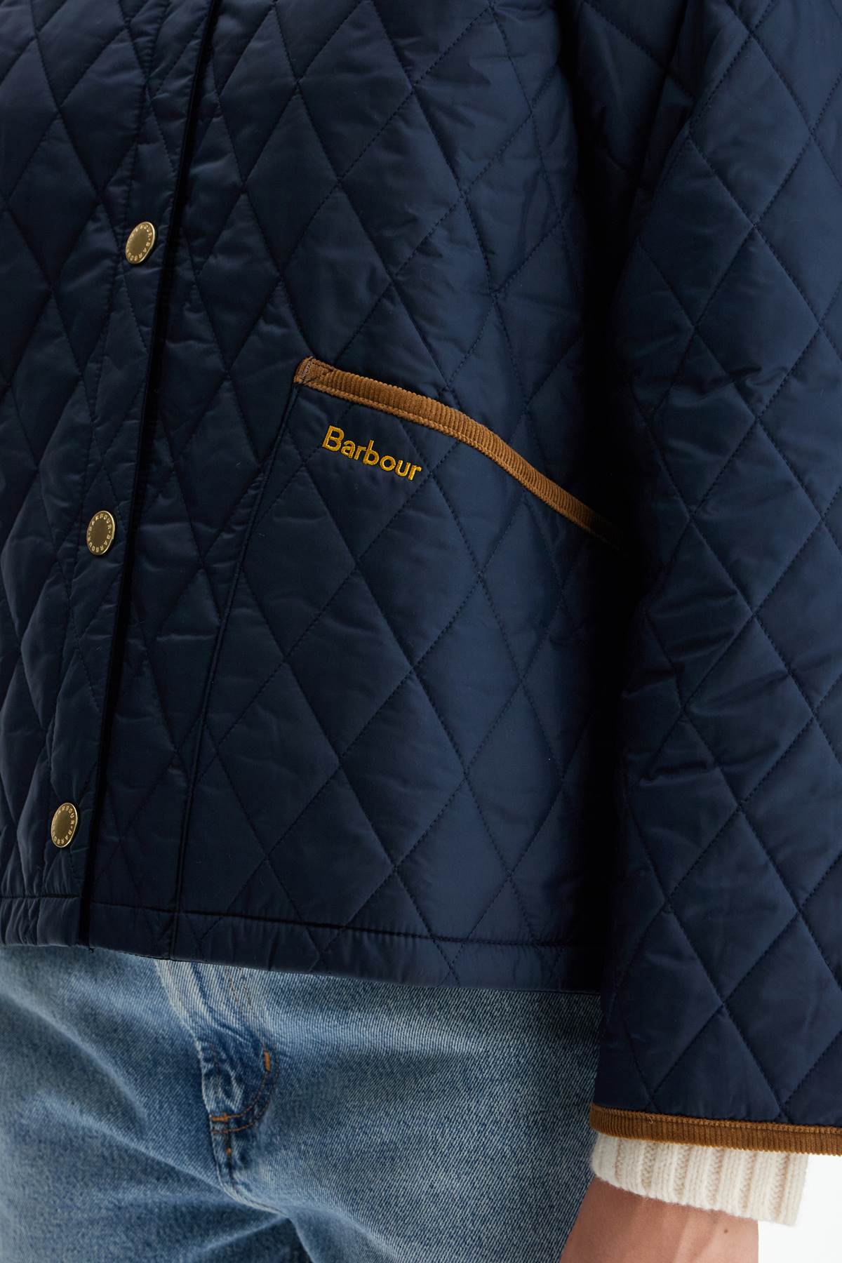 Barbour Liddesdale Cropped Quilted Jacket - Limited Edition image 3