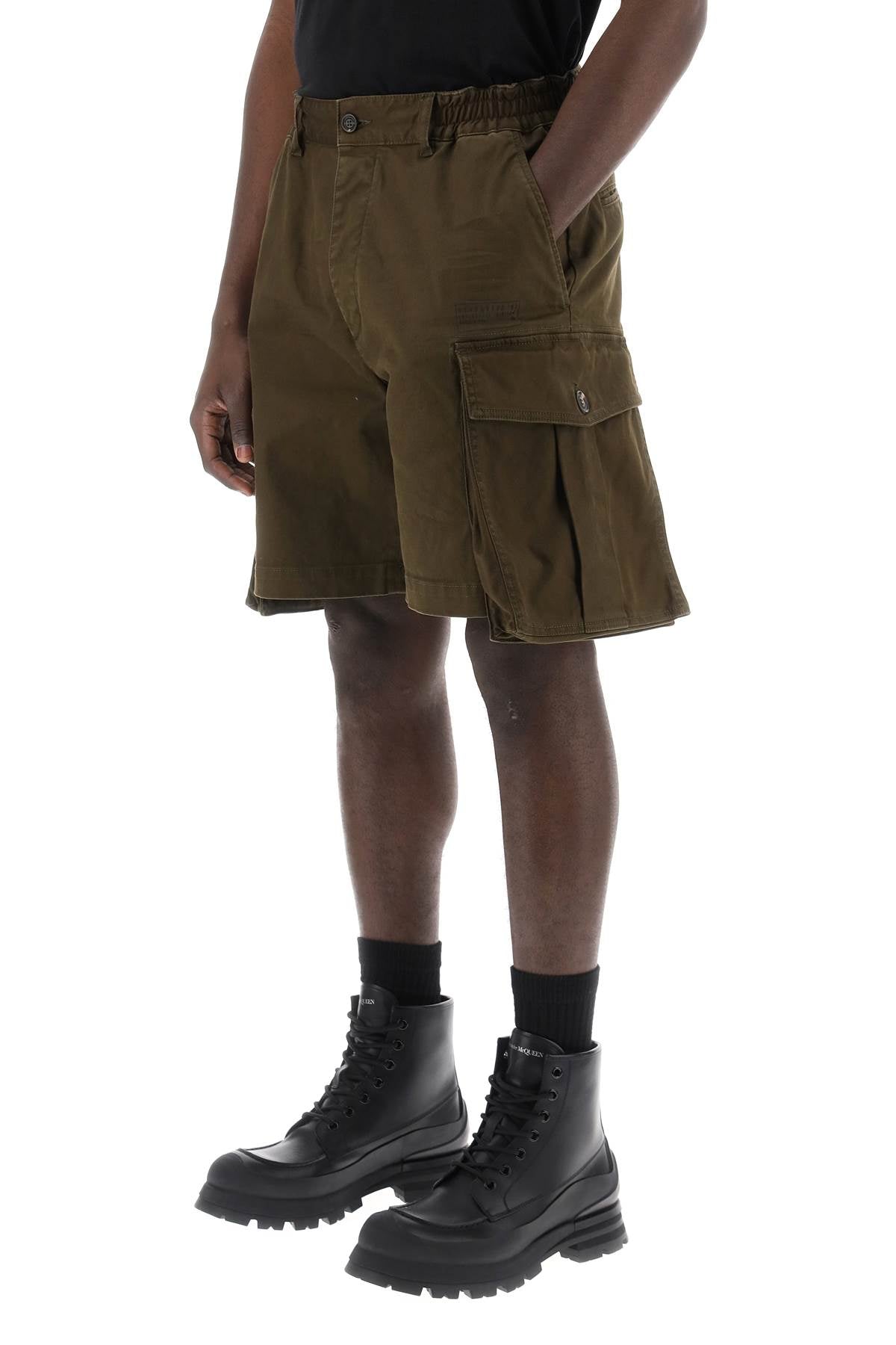 Dsquared2 "urban 64 cargo bermuda image 3