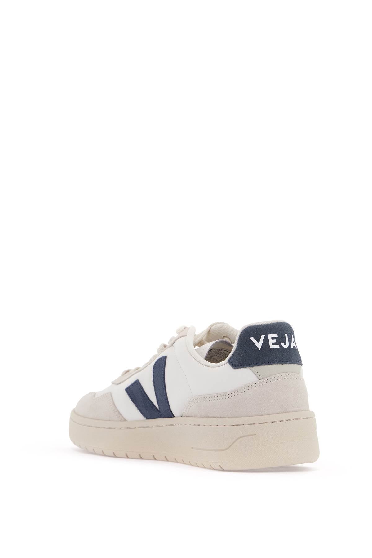 Veja V-10 Sneakers - Organic Leather, Sustainable Design image 2